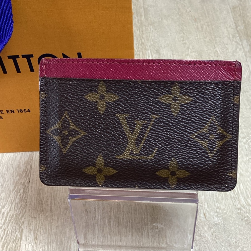Authentic LOUIS VUITTON Fuschia Pink Card Holder (Currently on LV website)